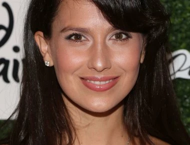 Hilaria Baldwin: 15 ημέρες από την τέταρτη γέννα η σύζυγος του Alec Baldwin «λιώνει» στη γυμναστική! (βίντεο)